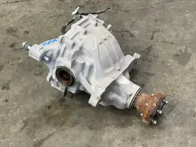 JR3W4200 FORD Rear Differential Axle Carrier Gt Rwd Mustang