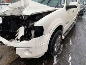 440-00133A FORD TRUCK Carrier Front Axle Expedition