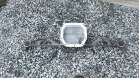 14079978 GENERAL MOTORS Rear Differential Cover Brace Batwing