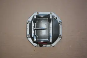 464910 GENERAL MOTORS Differential Rear Axle Carrier Cover C3