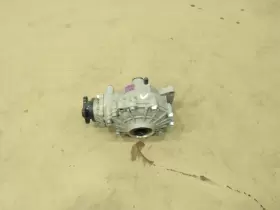 L105 GENESIS Front Differential Axle Carrier G80 Awd