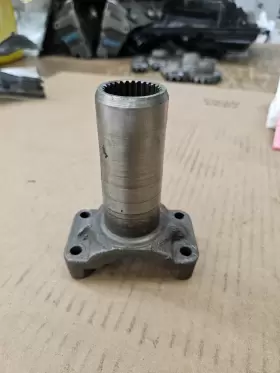 3868728 GM Driveshaft Slip Yoke Transmission Spline Corvette