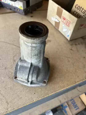 8642547 GM Extension Housing Electric 4L60E 700R4 2WD Chevy #3