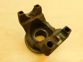 9778190 GM Driveshaft Rear Differential Yolk Pontiac
