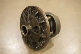 30175 GM CHEVROLET Eaton Differential Posi Carrier Unit