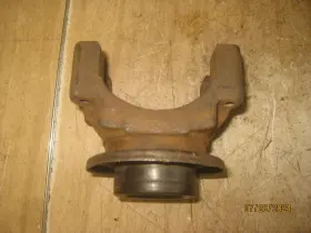 YOKE8.571-90ERA GM ORIGINAL Pinion Yoke Bolt Posi Spline Nova