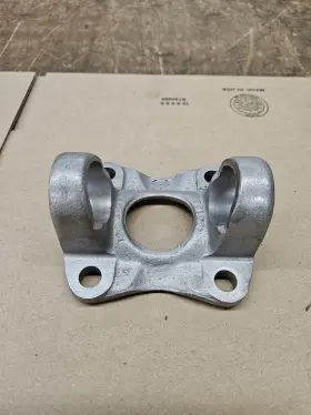F5-2-361 GM SPICER Half Shaft Joint Axle Flange Corvette