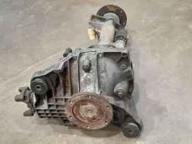15003832 GM TRUCKS Front Differential Carrier Chevy #2