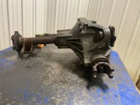 15189825 GM TRUCKS Front Carrier Differential 2500 Chevy #3 15189825 GM TRUCKS Front Carrier Differential 2500 Chevy #3