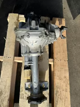 23312174 GMC Front Axle Carrier Differential 4WD Yukon