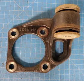 84394755 GMC Front Right Passenger Differential Axle Mount