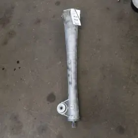 440.GM9A25 GMC TRUCK Torque Tube Acadia