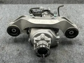 4L23-7029 HONDA Sport Gas Rear Axle Differential Carrier Awd