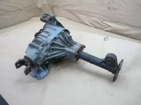 40014981 HUMMER Front Differential Carrier H2 Awd