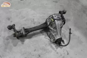 40035654 HUMMER Front Differential Axle Carrier H3 4WD