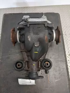 440-50416 INFINITI Carrier Rear Locking Automatic Rwd