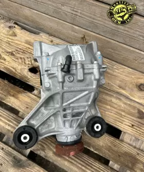 GX734A213FD JAGUAR Xe Diesel Rear Axle Differential Carrier #2