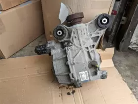 T2R22213 JAGUAR Carrier Rear Axle #3