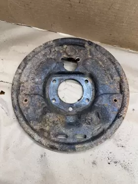 3209842-L JEEP Yj Left Backing Plate Rear Axle Bendix Xj Dana