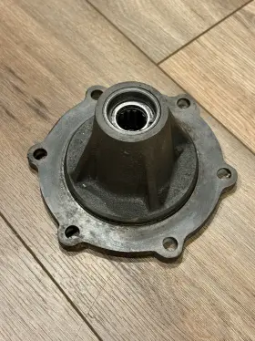 230696 LAND ROVER Transfer Mainshaft Bearing Housing