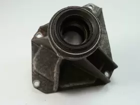 LAND ROVER Axle Bearing Carrier Housing #2