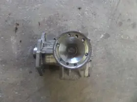 LR007147 LAND ROVER Front Differential #2
