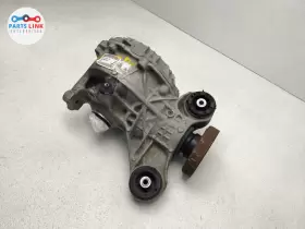 LR092734 LAND ROVER Velar Rear Differential Carrier Pace