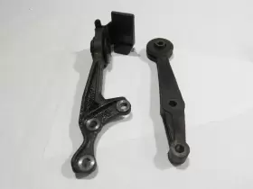 5239260050 LEXUS Front Differential Carrier Bracket Mount Set