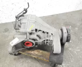 06700376850 MASERATI Levante Rear Differential Carrier #3