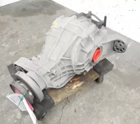 06700376850 MASERATI Levante Rear Differential Carrier
