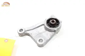 KD352868XA MAZDA Rear Differential Right Mount Bracket CX-5 #2