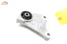 KD352868YA MAZDA Rear Differential Left Mount Bracket CX-5