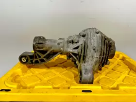 1643302102 MERCEDES Diesel Front Differential Carrier ML320 #2