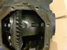 1233530112 MERCEDES BENZ Differential W123