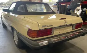 1263507603 MERCEDES Rear Carrier Differential 560SL Rwd