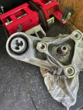 1673500401 MERCEDES BENZ Core Rear Differential Axle Carrier #2
