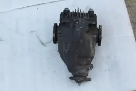 2103510305 MERCEDES Rear Differential Carrier S320 W140