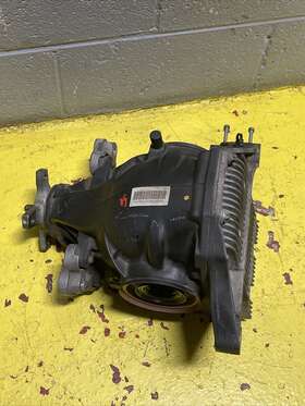 213-351-02-00 MERCEDES Rear Differential C63