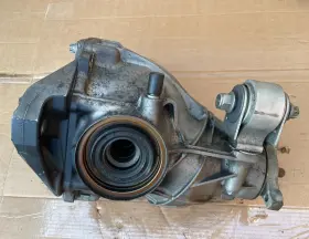 2133505408 MERCEDES Rear Differential Axle Carrier Rwd