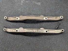 MR554749 MITSUBISHI Evolution Rear Differential Mount Bracket