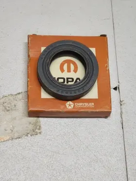 2852948 MOPAR Axle Shaft Bearing Outer Oil Seal Nos Plymouth
