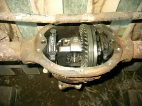 567UM50 CHEVROLET Differential Carrier Rear Center Chevette