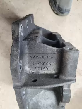 U72770A DODGE Housing Oal Cast 4WD Ram #2