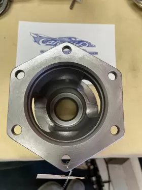 741-332-101-01 PORSCHE Bolt Differential Housing #3
