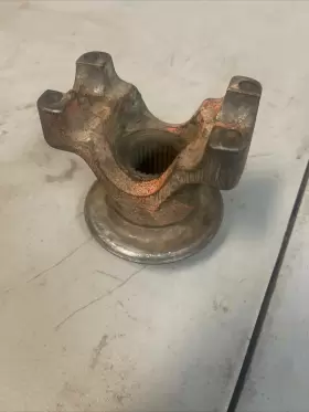 1330SW QP Forged Rearend Pinion Yoke Spline Ford