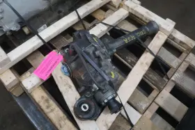 LR044436 RANGE ROVER Front Axle Differential Carrier Sport
