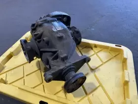 444.RV1404 ROVER Land Rear Differential Carrier Hse