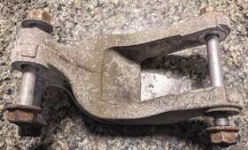22713656 SATURN Rear Differential Mounting Bracket Vue