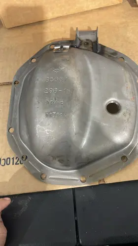 2016953 SPICER Differential Cover