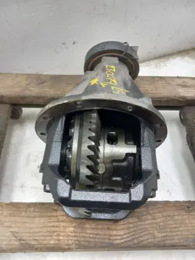 41110-34390 TOYOTA Carrier Rear Axle Cylinder 2WD Tundra #2